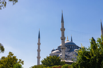 Fototapeta na wymiar Sultanahmet Mosque or Blue Mosque in Istanbul