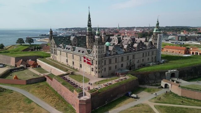 Kronborg Castle - Drone Flag Pan