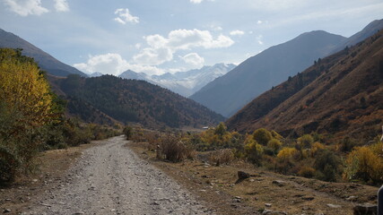 The road to the gorge