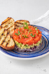 Salmon tartare
