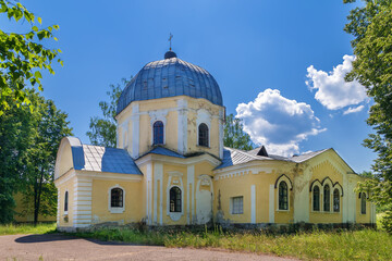 Fototapeta na wymiar Manor Znamenskoye-Rayok, Russia