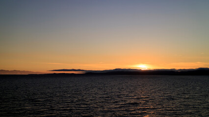 Fototapeta na wymiar Sunset at the sea.