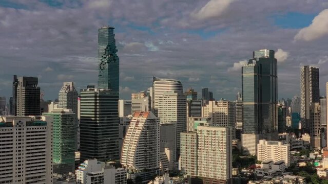 BIG city skyline Bangkok city  sky line TO PARK PLAYING TAKRaW 