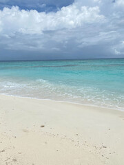Fototapeta na wymiar Maldives, ocean, sea, beach, palm trees