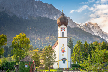 Church St Johannes, Wetterstein, Waxenstein and Zugspitze at sunrise, Grainau