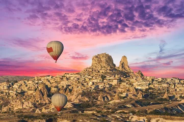 Foto auf Acrylglas Hot Balloon over morning Uchisar in Turkey © Fyle