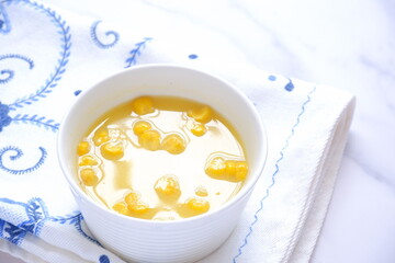 粒々のコーンがたっぷり入ったコーンスープ