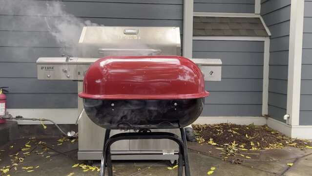 RED BLACK  BBQ GRILL  NASHVILLE  PARTY  HOUSE  TAILGATE  FOOTBALL  STEAK HOT DOG  BURGERS TITANS GREY COOK OUT