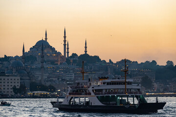 Obraz premium Ayia Sofia in beautiful summer evening with ships on the sea in front
