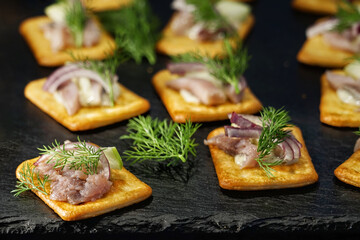 Fingerfood und Sektempfang.	
