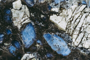 Arrière plan macro de texture d'une pierre semi-précieuse glaucophane - Espace coloré abstrait	