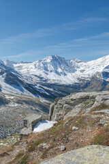 Panoramablick von der Bockhartscharte zum Gipfel Hoher Sonnblick im Nationalpark Hohe Tauern in Österreich