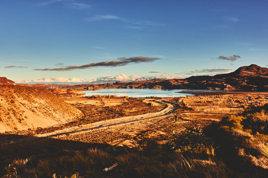 Lago general carrera en la patagonia chilena © estebanlxs