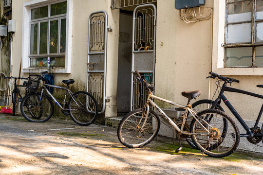 A bicycle in Tai O