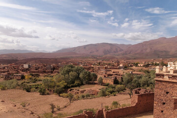 Side view of Kasbah Telouet with the High Atlas mountains in the background, Telouet, near Ouarzazate, Morocco