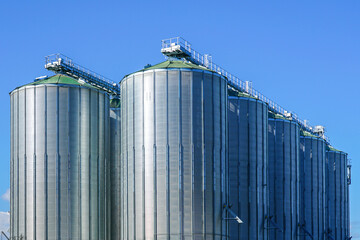Agricultural silos, storage and drying of grains, wheat, corn, soy, sunflower, grain dryer