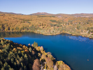 Naklejka premium Aerial Autumn view of Pasarel reservoir, Bulgaria