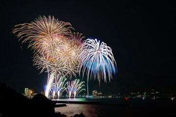 静岡県伊豆市土肥　土肥サマーフェスティバル海上花火大会