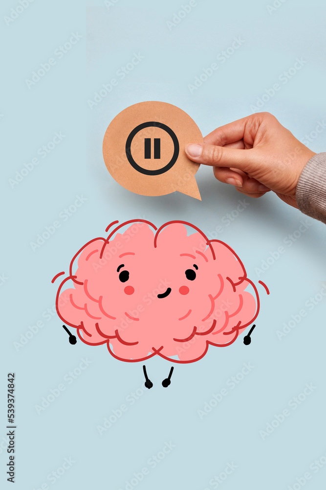 Poster brain image and pause icon on the sticker. a symbol of the need to rest the brain