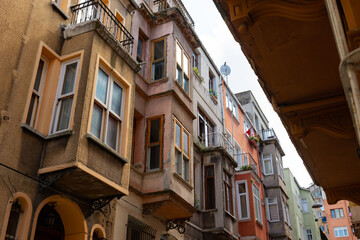 Fototapeta na wymiar Balat houses. Traditional Turkish Houses in Balat district of Istanbul