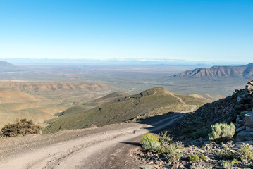 View of the Ouberg Pass near Sutherland