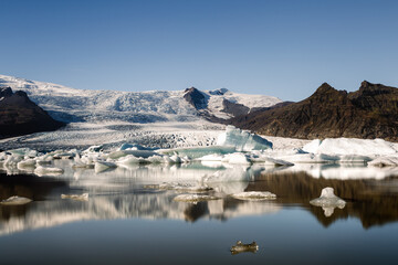 Fototapeta na wymiar A lake in iceland