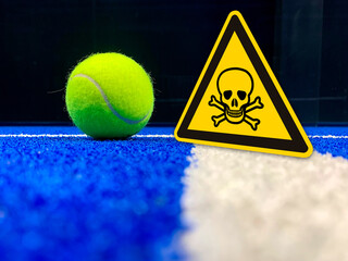 Death of padel with ball on court - obrazy, fototapety, plakaty