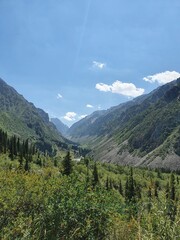 Obraz premium Hiking at Ala Archa National Park