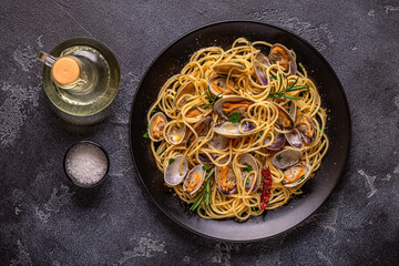 Seafood pasta with clams Spaghetti alle Vongole.