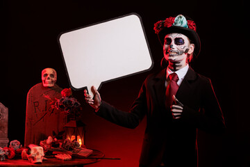 La cavalera catrina holding speech bubble with carnival make up and traditional day of the dead...