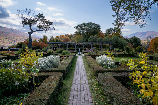 Manchester, VT - USA - Oct 9, 2022 Horizontal image of the Formal Garden of Hildene, the former summer Georgian Revival home of Robert Todd Lincoln. Designed by Shepley, Rutan and Coolidge.