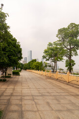 Fototapeta premium spring park and modern city