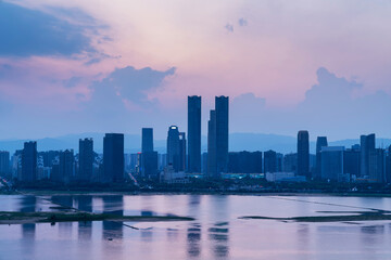 Fototapeta na wymiar Sunset in the city in China