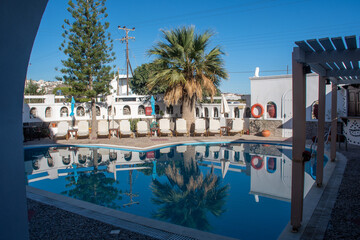  Small hotel swimming pool with sunbeds - 539651657