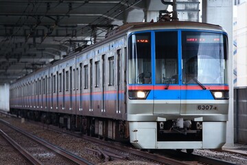 Obraz premium 通勤電車 都営三田線6300形