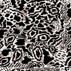 Seamless hand draw leopard pattern, leopard skin, African animal print.
