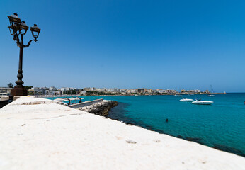Panorama pugliese di Otranto in piena estate