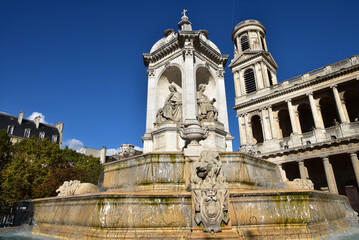 Fototapeta na wymiar Fontaine Saint-Sulpice à Paris. France