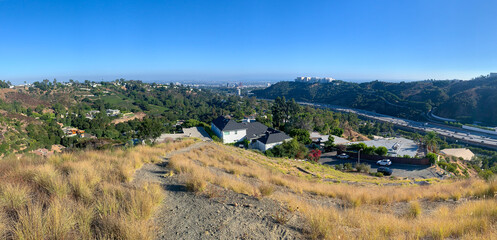 Fototapeta na wymiar Bel-Air and West Los Angeles fromm Getty View Trail