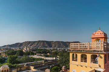 Fototapeta na wymiar Panoramic view of Jaipur city and people