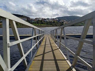 Pantalán de Cabo de Cruz en Boiro, Galicia