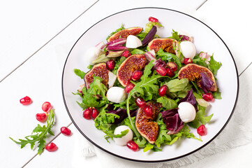 Delicious salad with figs for healthy diet