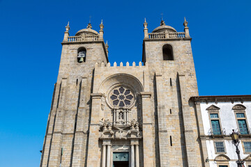 Fototapeta na wymiar Porto Cathedral, Portugal
