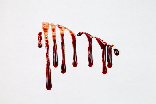 Cuchillo manchado de sangre, manchas de sangre, gotas de sangre, asesino en serie
Accidente dom&eacute;stico, terror Halloween
