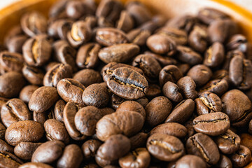 焙煎したコーヒー豆　ペルーアルパカ