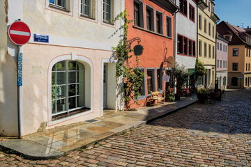 meißen, deutschland - strasse mit altbauten in der altstadt