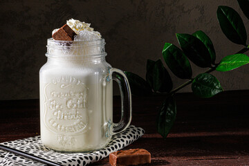 Vanilla milk shake