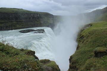 Fototapeta na wymiar Icelandic falls, Gullfoss