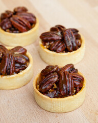Pecan caramel mini tart