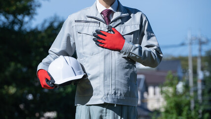 作業服の男性｜建設業イメージ